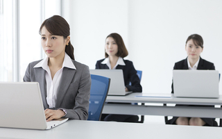 短期のパソコン利用ならレンタルがお得！その理由と活用事例